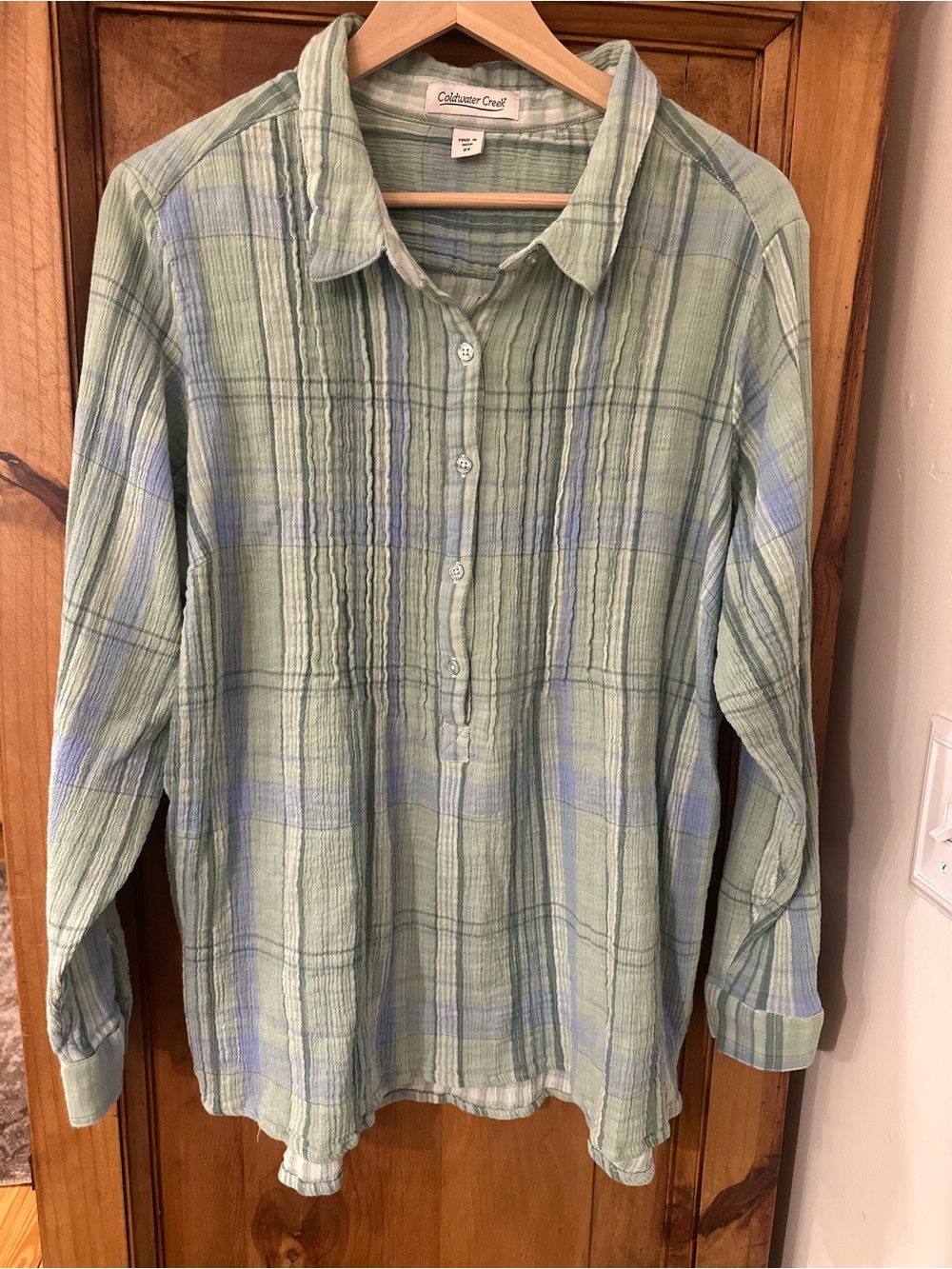 Coldwater Creek Women’s Green and Light Blue Plaid Shirt 100% Cotton